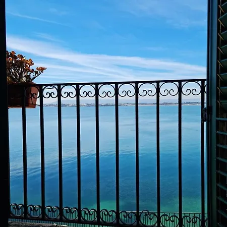 La Finestra Sul Mare Di Alfeo Apartment *
