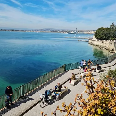 La Finestra Sul Mare Di Alfeo