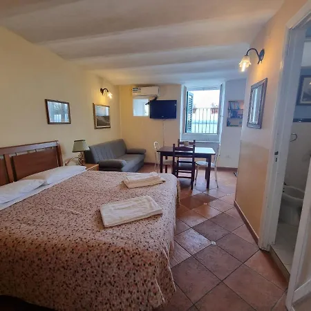 La Finestra Sul Mare Di Alfeo Apartment *