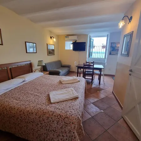 Apartment La Finestra Sul Mare Di Alfeo *