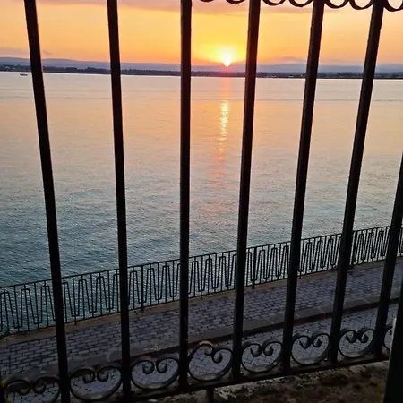 Apartment La Finestra Sul Mare Di Alfeo