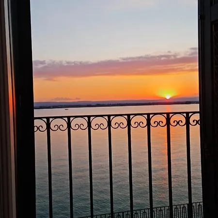 La Finestra Sul Mare Di Alfeo