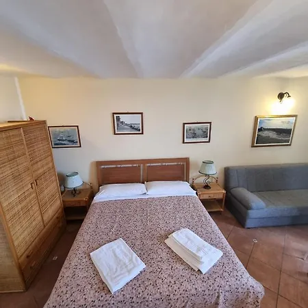 La Finestra Sul Mare Di Alfeo Apartment *